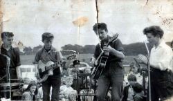 dominoes1958