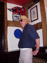 plaque_stan_unveils2